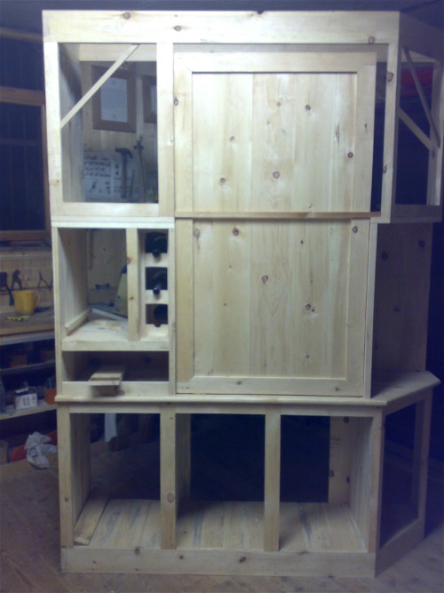 Luca Crosio - Armadio in cirmolo del 700. Engadina