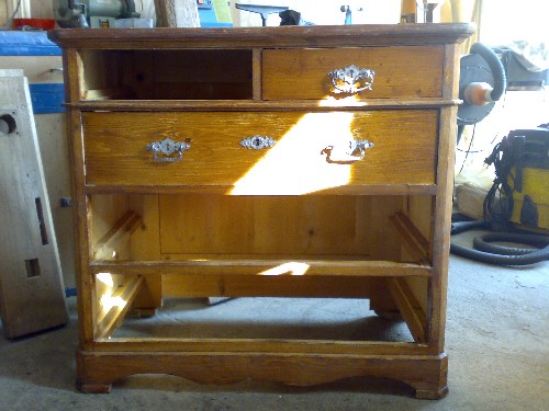 Luca Crosio - Cassettone in abete