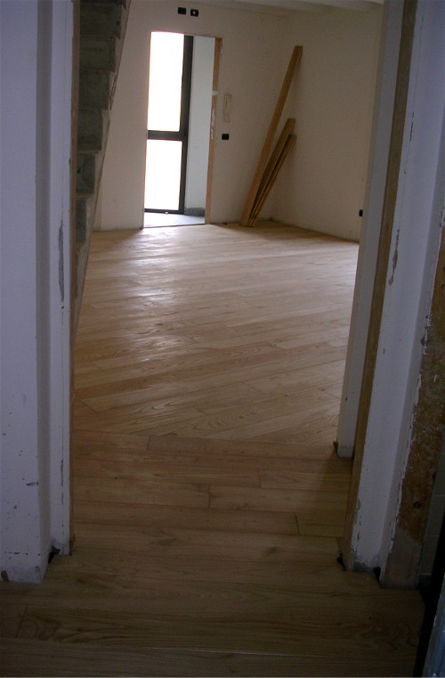 Luca Crosio - Pavimento Castagno