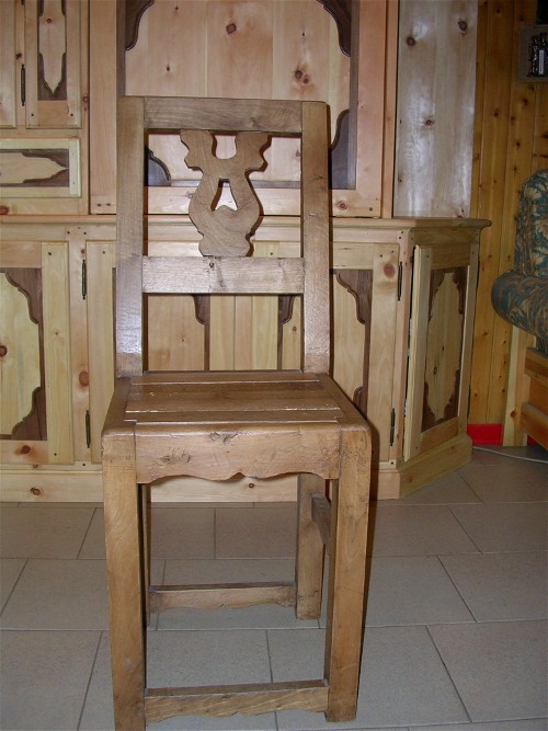 Luca Crosio - Sedia in noce nazionale